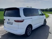 Gebraucht VW Multivan Life 150 PS (110 kW) 2023 Weiß Van / Kleinbus
