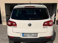 Gebraucht VW Tiguan 140 PS (102 kW) 2011 Weiß SUV