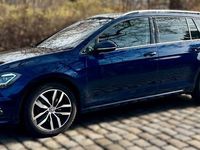 Gebraucht VW Golf VII Highline 150 PS (110 kW) 2019 Blau Kombi