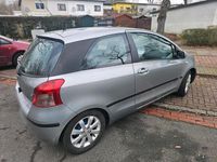 Gebraucht Toyota Yaris 70 PS (51 kW) 2008 Grau Kleinwagen