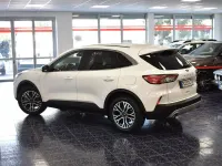Gebraucht Ford Kuga Titanium 224 PS (164 kW) 2021 Frostweiã SUV