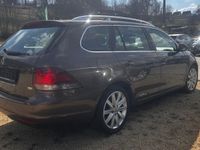 Gebraucht VW Golf VI Highline 105 PS (77 kW) 2010 Toffeebraun Kleinwagen