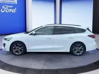 Gebraucht Ford Focus ST-Line 120 PS (88 kW) 2022 Frozen white Kombi