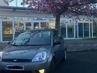 Gebraucht Ford Fiesta 80 PS (58 kW) 2003 Grau Kleinwagen