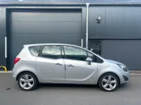 Gebraucht Opel Meriva 101 PS (74 kW) 2011 Silber Van / Kleinbus