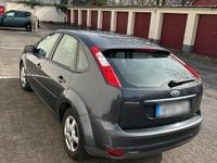 Gebraucht Ford Focus 125 PS (91 kW) 2008 Grau Limousine