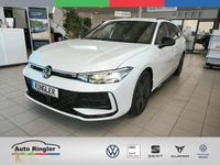 Gebraucht VW Passat R-line 150 PS (110 kW) 2024 Oryxweiß perlmutteffekt Kombi