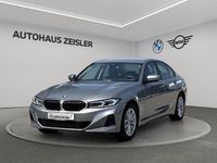 Gebraucht BMW 330e 184 PS (135 kW) 2024 Skyscraper grau Limousine