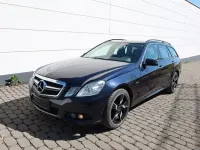 Usado Mercedes E220 170 CV (125 kW) 2010 Azul Familiar