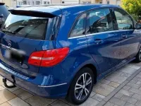 Gebraucht Mercedes B180 109 PS (80 kW) 2012 Blau Kleinwagen
