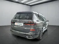 Neu BMW X7 381 PS (280 kW) 2026 Grau SUV