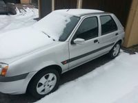 Gebraucht Ford Fiesta 94 PS (69 kW) 2002 Silber Kleinwagen