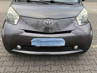 Gebraucht Toyota iQ 98 PS (72 kW) 2009 Grau Kleinwagen
