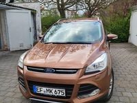 Usado Ford Kuga Titanium 150 HP (110 kW) 2014 Castanho SUV