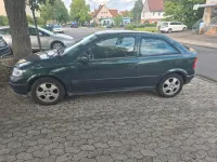 Gebraucht Opel Astra 75 PS (55 kW) 1999 Grün Limousine
