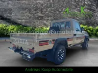 Neu Toyota Land Cruiser 231 PS (169 kW) 2026 Beige SUV