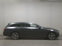 Gebraucht Mercedes E220 Avantgarde 194 PS (142 kW) 2021 Grau metallic Kombi