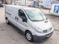 Gebraucht Renault Trafic 114 PS (83 kW) 2012 Silber Van / Kleinbus