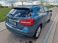 Usata Mercedes GLA200 156 CV (114 kW) 2014 Blu SUV