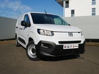 Neu Fiat Doblò 131 PS (96 kW) 2025 Weiß Van / Kleinbus