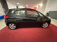 Gebraucht Kia Venga 125 PS (91 kW) 2012 Schwarz Kleinwagen
