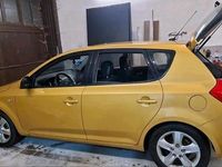 Gebraucht Kia Ceed 122 PS (89 kW) 2009 Gelb Kleinwagen