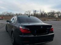 Gebraucht BMW 525 197 PS (144 kW) 2009 Schwarz Limousine