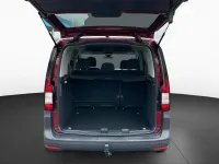 Używany VW Caddy Basis 102 KM (75 kW) 2025 Czerwony Minivan