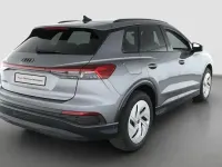 Używany Audi Q4 e-tron Ambiente 210 kW (286 KM) 2025 Szary SUV