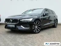 Używany Volvo V60 Core 398 KM (292 kW) 2023 Czarny Kombi