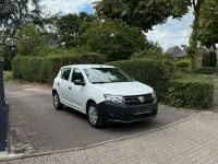 Gebraucht Dacia Sandero 75 PS (55 kW) 2013 Weiß Kleinwagen