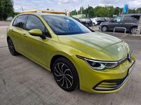 Gebraucht VW Golf VIII Active 131 PS (96 kW) 2021 Limonengelb metallic 6838 (metallic) Limousine