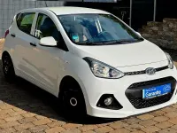 Gebraucht Hyundai i10 67 PS (49 kW) 2014 Weiß Kleinwagen