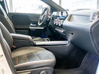 Gebraucht Mercedes GLA200 Premium 163 PS (119 kW) 2024 Weiss / polarweiß SUV