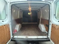 Gebraucht Ford Tourneo 101 PS (74 kW) 2013 Weiß Van / Kleinbus