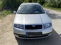 Second-hand Skoda Fabia 68 CP (50 kW) 2001 Argintiu Berlinǎ