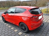 Gebraucht Ford Fiesta 71 PS (52 kW) 2018 Rot Kleinwagen