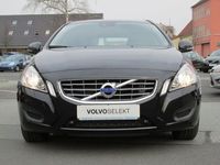 gebraucht Volvo V60 T3 Kinetic-Navi-Bluetooth-Sitzheizung