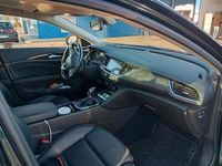 Gebraucht Opel Insignia 170 PS (125 kW) 2017 Grün Kombi