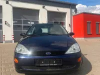 Usata Ford Focus 75 CV (55 kW) 1999 Blu Berlina