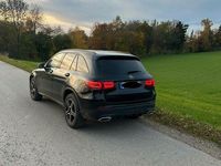 Gebraucht Mercedes GLC300e AMG 320 PS (235 kW) 2021 Schwarz SUV