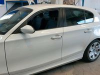 Gebraucht BMW 120 Advantage 143 PS (105 kW) 2009 Weiß Kleinwagen