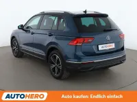 Gebraucht VW Tiguan United 150 PS (110 kW) 2021 Blau SUV