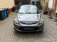 Gebraucht Hyundai i30 109 PS (80 kW) 2011 Grau Kleinwagen