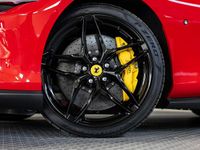 Neu Ferrari Roma 620 PS (456 kW) 2025 Rosso corsa Coupé