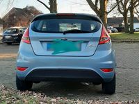 Gebraucht Ford Fiesta 82 PS (60 kW) 2009 Grau Kleinwagen