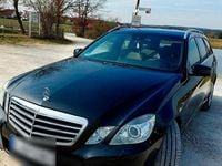 Gebraucht Mercedes E250 Avantgarde 204 PS (150 kW) 2011 Schwarz Kombi