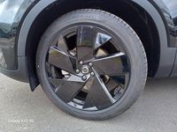 Gebraucht Volvo XC40 Plus 197 PS (144 kW) 2025 Schwarz / onyx schwarz SUV