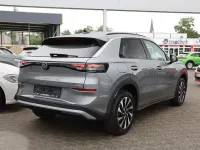 Neu VW T-Roc Life 116 PS (85 kW) 2026 Wolf grey metallic SUV