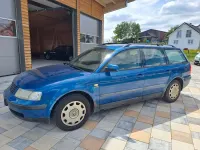 Usata VW Passat 101 CV (74 kW) 1999 Blu Station wagon